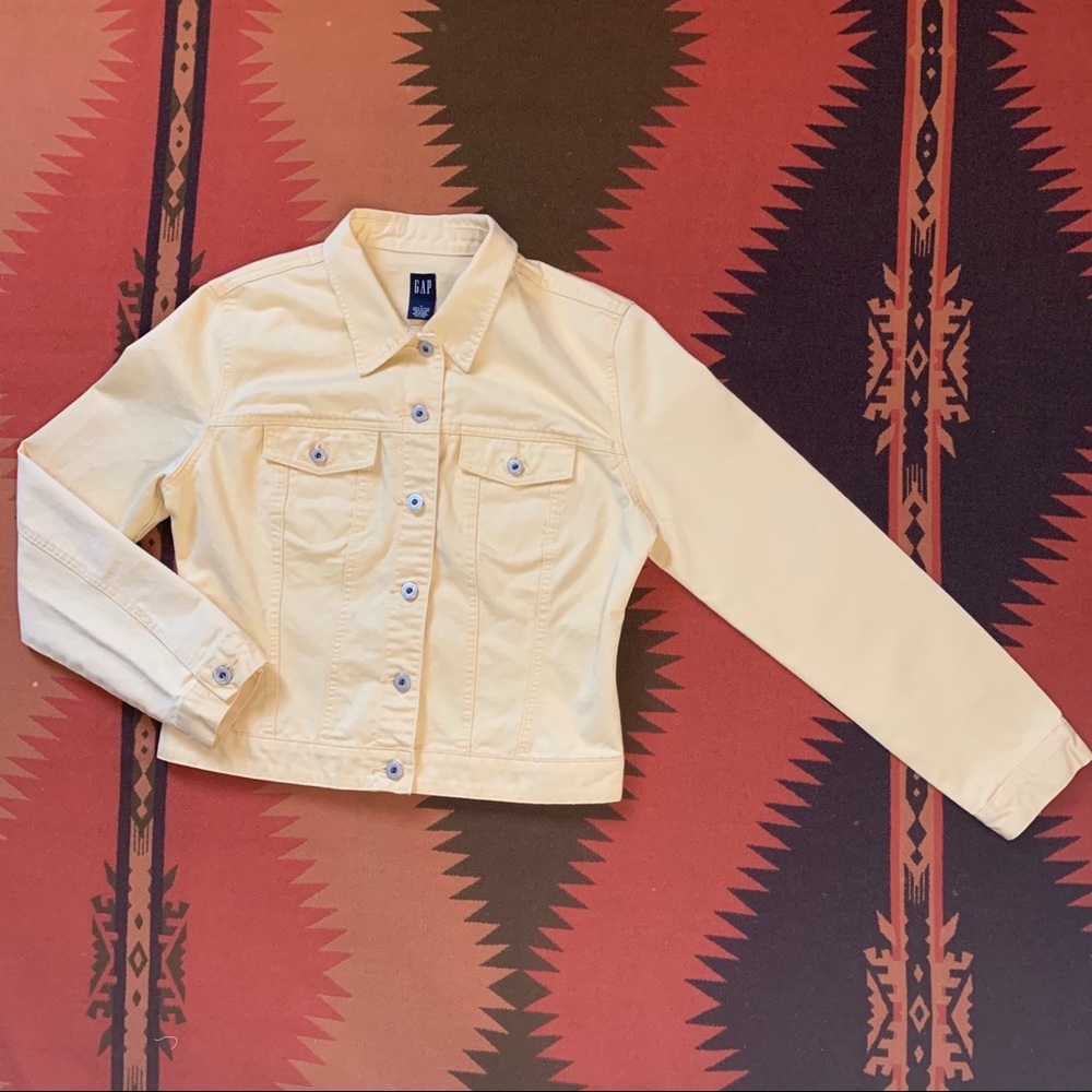 cropped Gap jean jacket